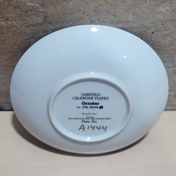 Garfield Calendar October Plate Jim Davis Plate No A 1444 Danbury Mint - Picture 6 of 14